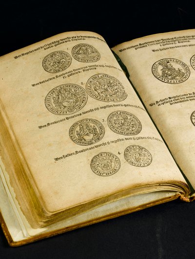 Livre de monnaie avec gravures de pièces anglaises - Dutch School