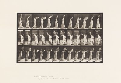 Plaque 41. Marchant, agitant un éventail - Eadweard Muybridge