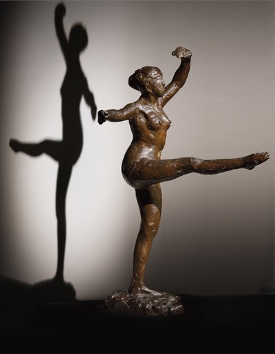 Danseuse, quatrième position devant, sur la jambe gauche, troisième étude, c. 1882-1885 ; c.1919-1937 - Edgar Degas