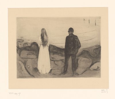 Homme et femme debout au bord de l