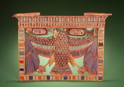 Pectoral de pylône décoré du vautour de la Haute-Égypte, de la tombe de Toutankhamon (c.1370-52 av. J.-C.) Nouvel Empire - Egyptian 18th Dynasty