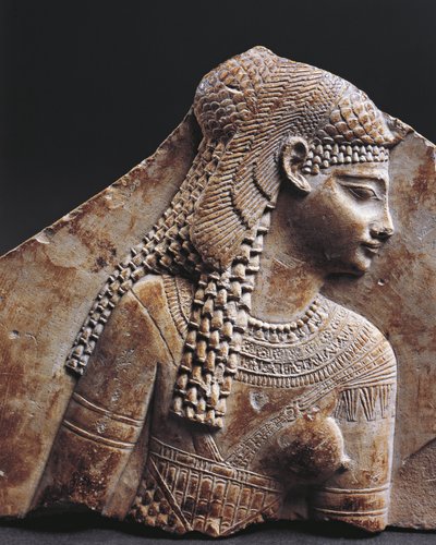 Fragment de bas-relief représentant Cléopâtre - Egyptian Ptolemaic Period