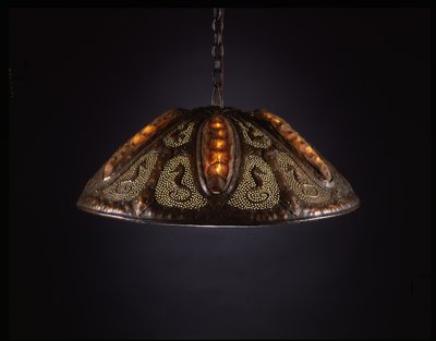 Lustre, vers 1910 - Elizabeth Eaton Burton