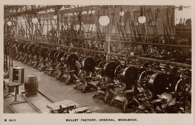 Usine de balles, Arsenal, Woolwich - English Photographer