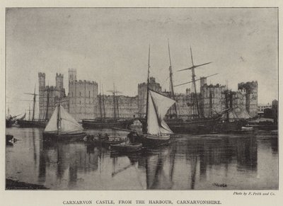 Château de Carnarvon, depuis le port, Carnarvonshire - English Photographer