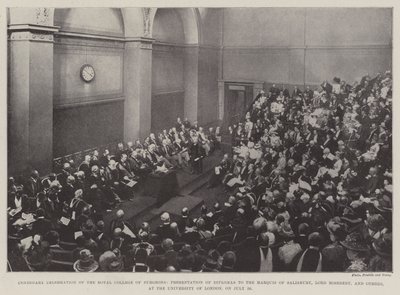 Célébration du centenaire du Collège Royal des Chirurgiens, remise des diplômes au Marquis de Salisbury, Lord Rosebery et autres, à l