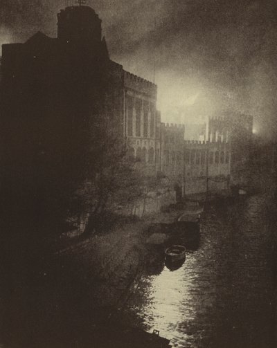 Destruction de la guilde médiévale de York par un raid aérien allemand pendant le Baedecker Blitz, Seconde Guerre mondiale, avril 1942 - English Photographer