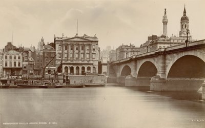 Fishmongers Hall et le pont de Londres - English Photographer