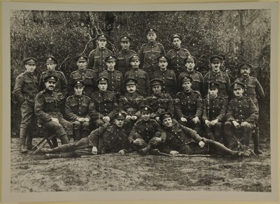 Portrait de groupe, possiblement la Leicester Royal Horse Artillery, 1914-15 - English Photographer
