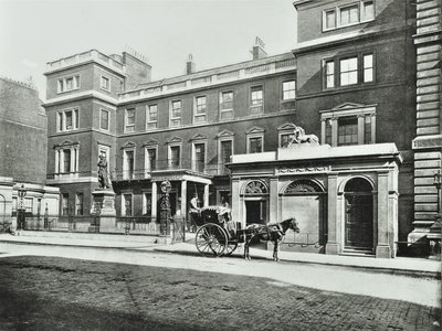 Fiacre devant le bureau de guerre Pall Mall, Collection Willis, 1890 - English Photographer