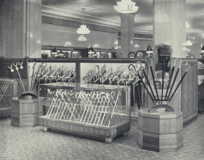 Harrods, comptoir de parapluies - English Photographer
