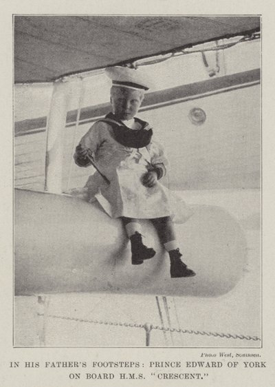 Sur les traces de son père, le prince Edward de York à bord du HMS Crescent - English Photographer