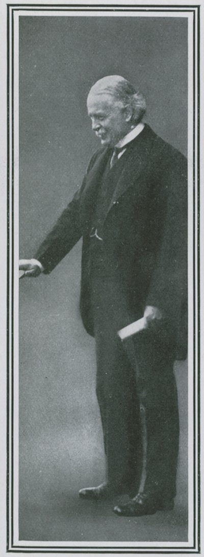 Le parrain de Lady Nancy Astor, Lloyd George - English Photographer