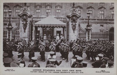 Londres accueille ses propres garçons, marche de la victoire des régiments de Londres, 5 juillet 1919 - English Photographer