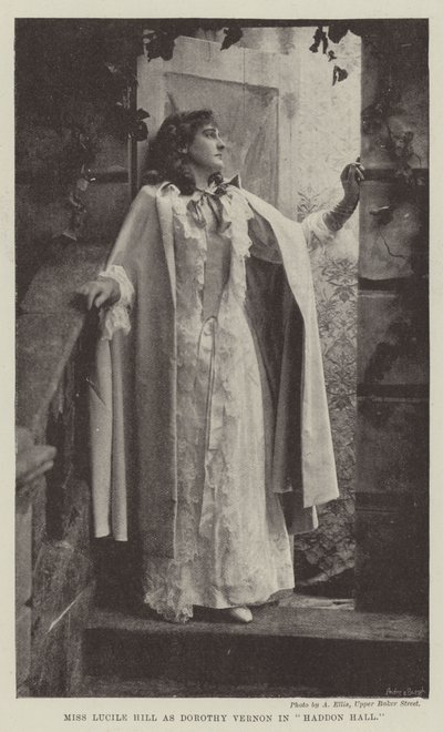 Mlle Lucile Hill en Dorothy Vernon dans Haddon Hall - English Photographer