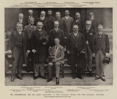 M. Chamberlain et ses Principaux Assistants au Bureau Colonial et les Premiers Ministres Coloniaux - English Photographer