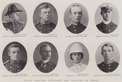 Officiers de marine récompensés pour leurs services en Chine - English Photographer