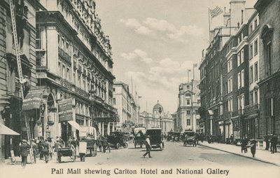 Pall Mall Est montrant Carlton Hotel et National Gallery - English Photographer