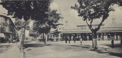 Gare et Terminus Road à Eastbourne - English Photographer