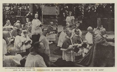 Scène de la pose de la première pierre par le Cardinal Vaughan, lisant les litanies des saints - English Photographer
