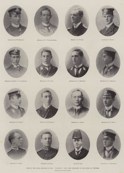 Quelques membres de la Brigade Navale du HMS Powerful présentés à la Reine à Windsor - English Photographer