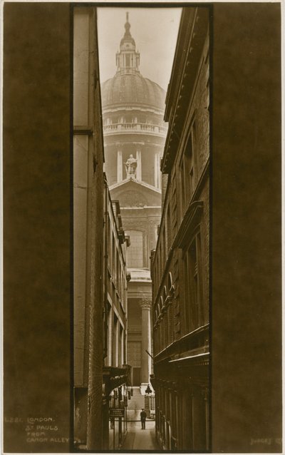 Cathédrale Saint-Paul depuis Canon Alley - English Photographer
