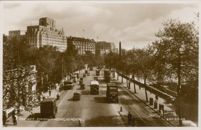 Thames Embankment, Londres - English Photographer