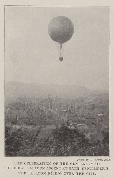 La célébration du centenaire de la première ascension en ballon à Bath, 8 septembre, le ballon s