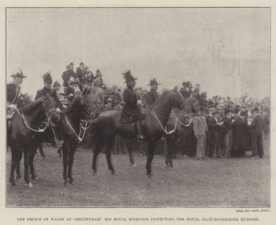Le Prince de Galles à Cheltenham, Son Altesse Royale inspectant les Royal Gloucestershire Hussars - English Photographer