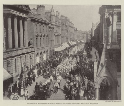 Les Seaforth Highlanders marchant à travers Inverness après leur expédition de recrutement - English Photographer