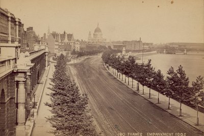 Embankment de la Tamise, Londres - English Photographer
