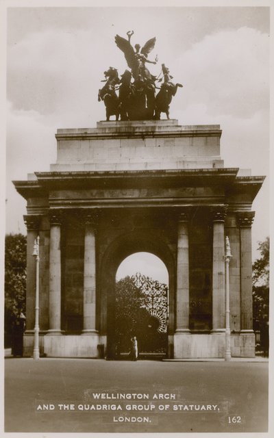 Arc de Wellington et le groupe de statuaire Quadriga - English Photographer