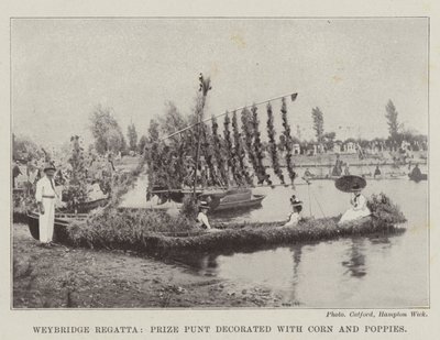 Régate de Weybridge, prix Punt décoré de maïs et de coquelicots - English Photographer