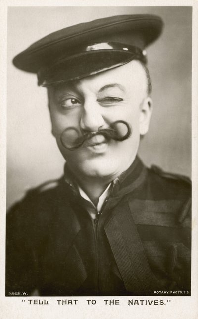 Femme en uniforme et moustache - English Photographer