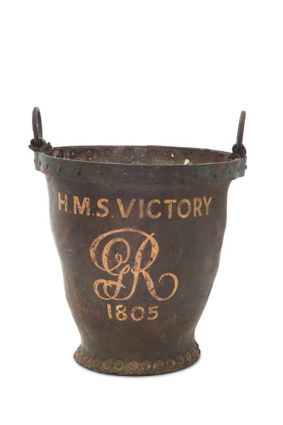 Seau à feu du H.M.S. Victory, 1805 - English School
