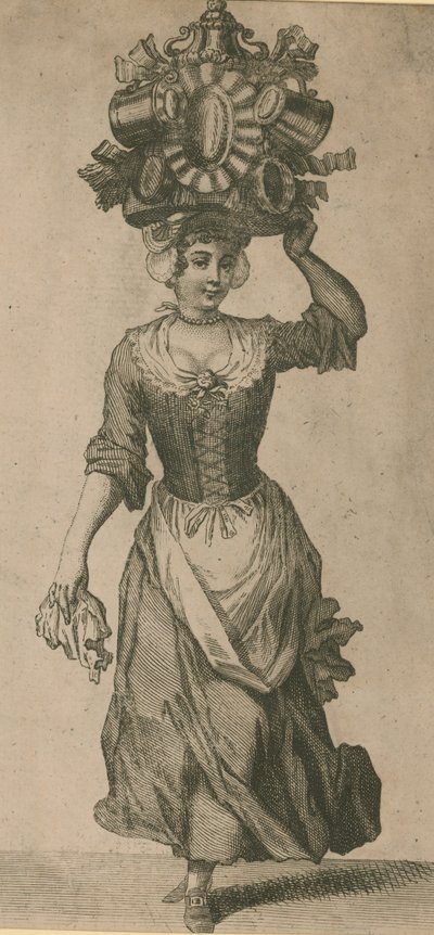 Une femme portant une variété d