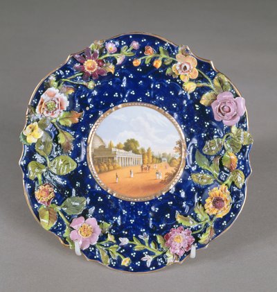 Assiette de Worcester de Chamberlain avec fleur incrustée et vue de la salle des pompes de Montpellier, Cheltenham, 1820 - English School