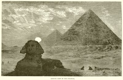 Vue lointaine des pyramides - English School