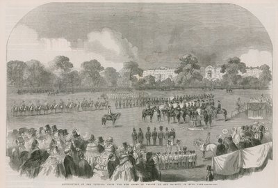 Distribution de la Croix de Victoria, le nouvel ordre de la bravoure, par Sa Majesté à Hyde Park - English School