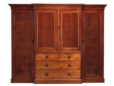 Armoire à façade brisée de l