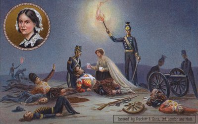 Florence Nightingale soignant des soldats britanniques blessés sur le champ de bataille, Guerre de Crimée - English School