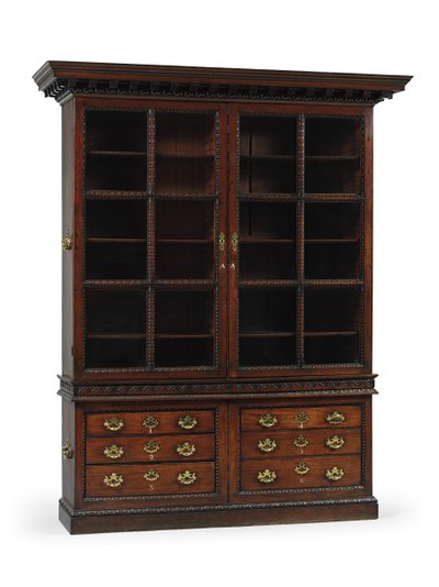 Une des deux bibliothèques George II, vers 1750 - English School