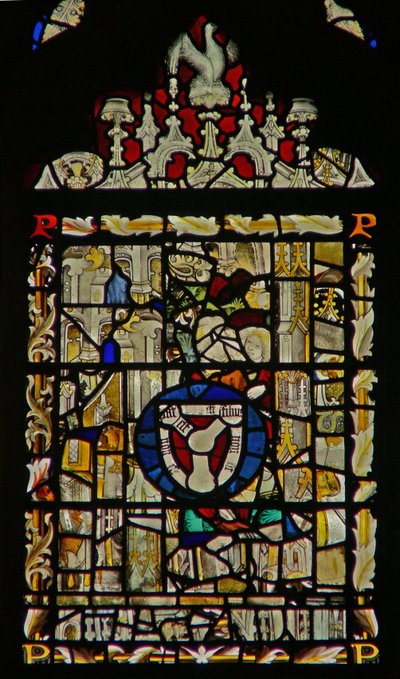 La fenêtre est représentant des fragments et un bouclier de la Trinité - English School