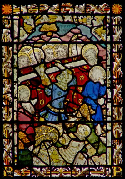La fenêtre est représentant les funérailles de la Vierge Marie et le renversement du cercueil (le Garçon de Bourges) - English School