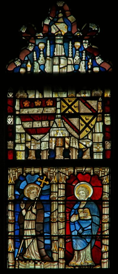 Fenêtre représentant deux saints et des écussons héraldiques - English School