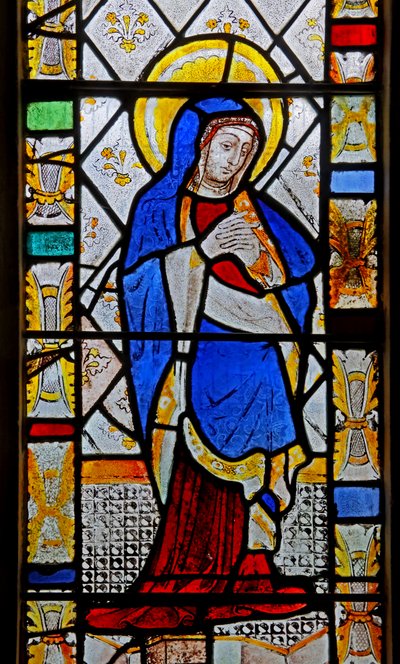 Fenêtre représentant la Vierge Marie - English School