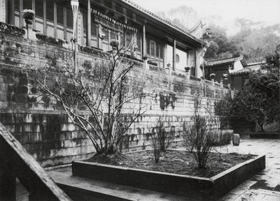 Fuchou, Ku shan, Yung tsuan sze, Fukien, Salle de prière dans le monastère de la source jaillissante sur la montagne du tambour près de Fuchou - Ernst Boerschmann