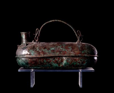 Civilisation étrusque : askos en bronze de la tombe du char en bronze à Vulci, 680-670 av. J.-C. - Etruscan