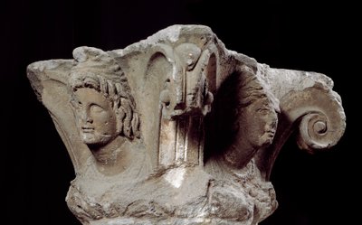 Civilisation étrusque : chapiteaux de colonnes décorés de la tombe Campanari à Vulci, Italie. Fin 4e, début 3e siècle av. J.-C. Florence, Museo Archeologico - Etruscan
