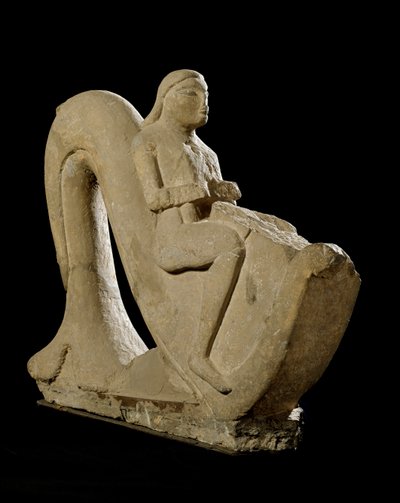 Civilisation étrusque : jeune homme chevauchant un dauphin. Sculpture en pierre 550 av. J.-C. Rome, Museo Nazionale di Villa Giulia - Etruscan